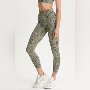 Varley Luna Legging Distorted Grain Print Green High Waist Activewear - Large